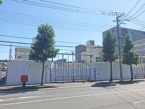 駅南通り沿いに本社を建設中
