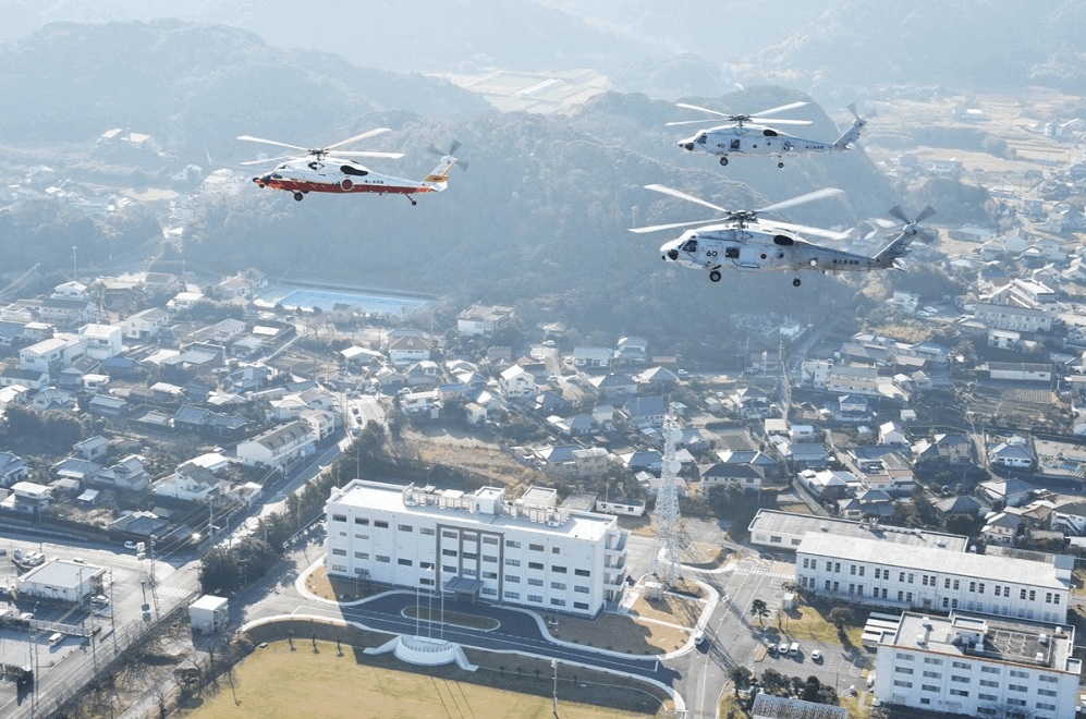館山航空基地の空撮