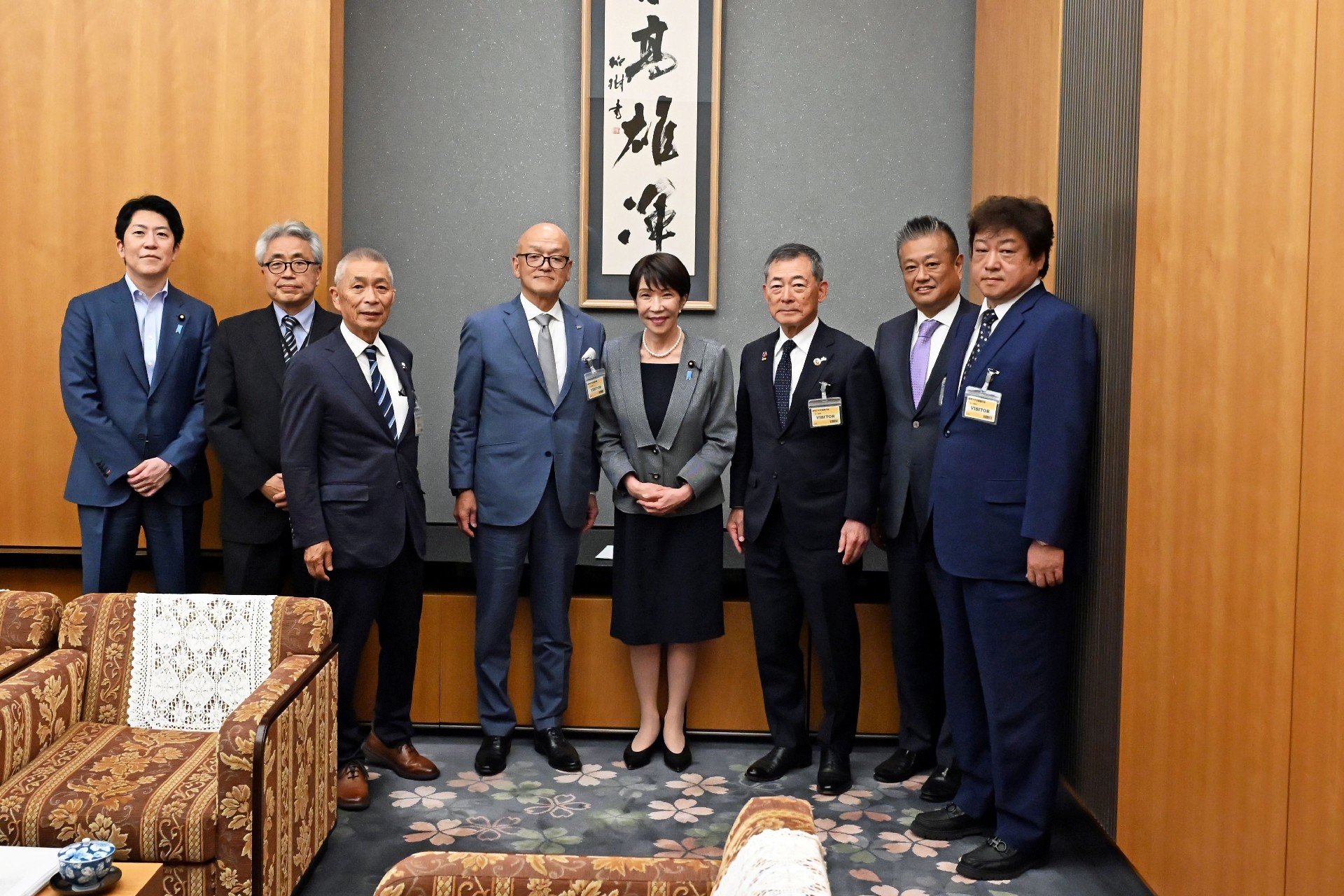 高市首相(中央右)に要望した