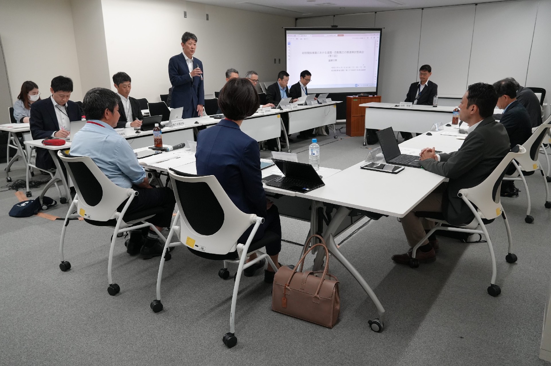 砂防の施工自動化について協議した