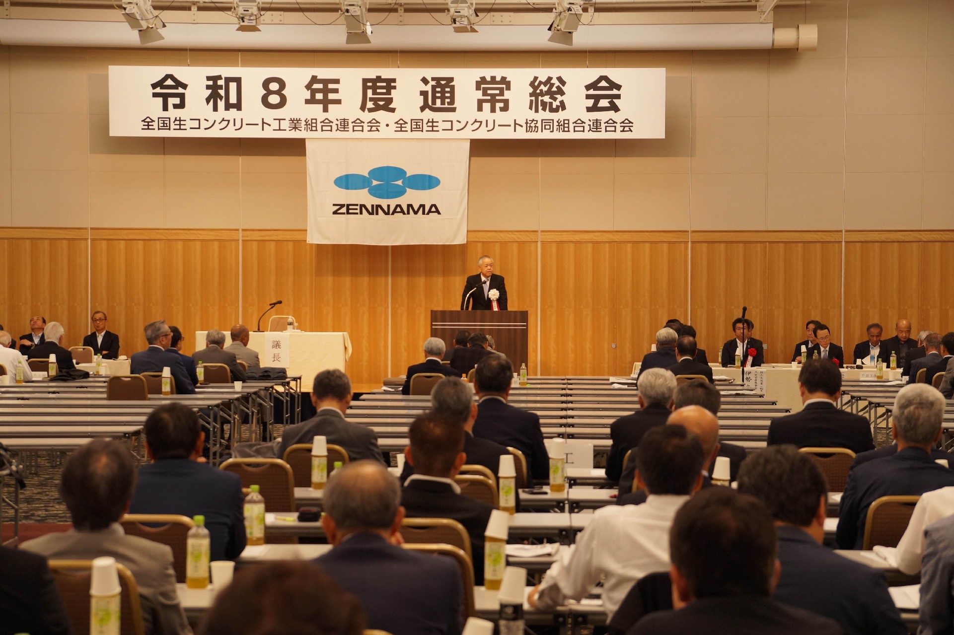 26年度事業計画を承認した